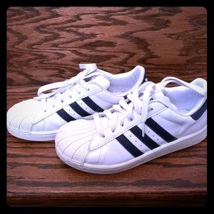 Adidas superstar shoes
